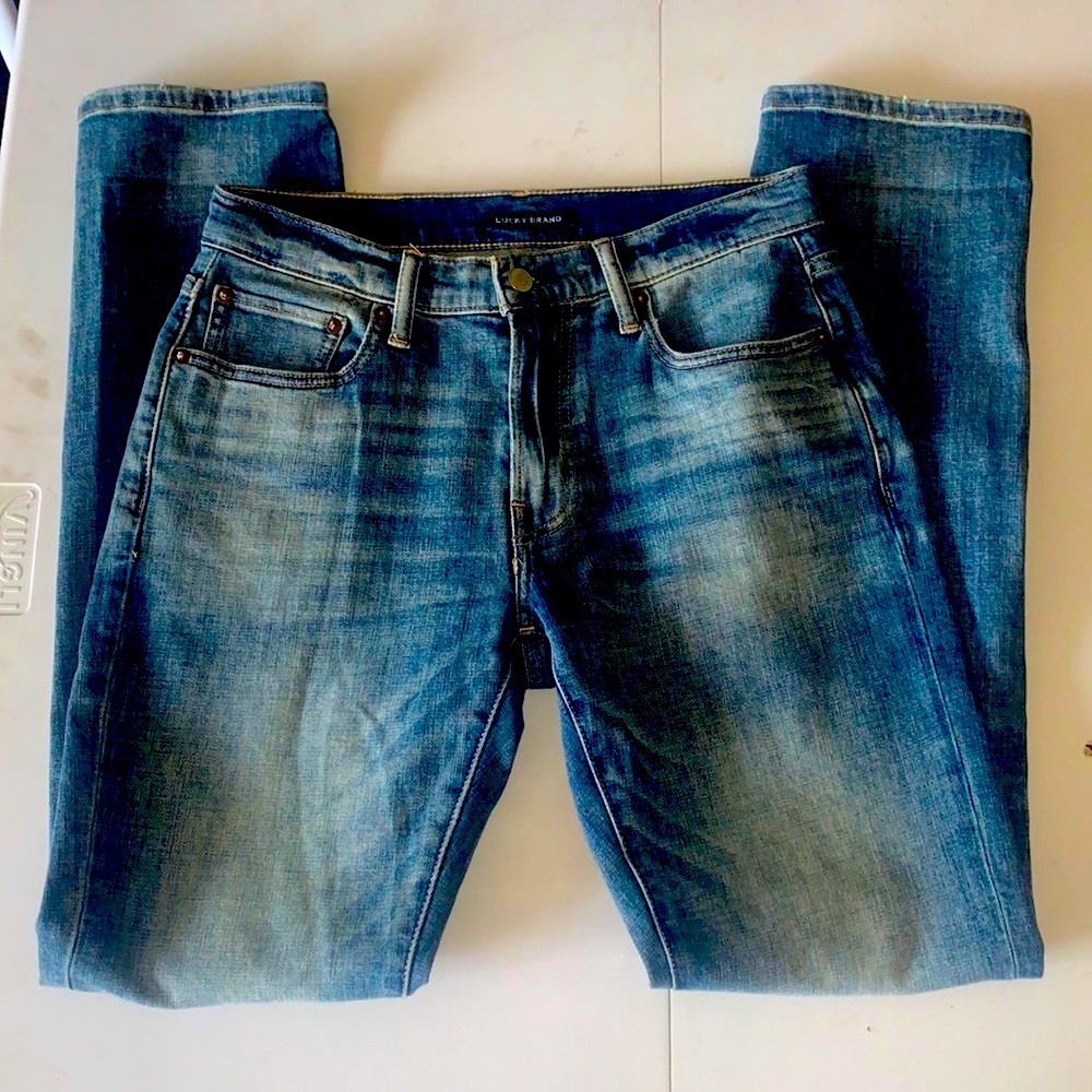 Women’s lucky brand jeans straight leg size 28 x 32
